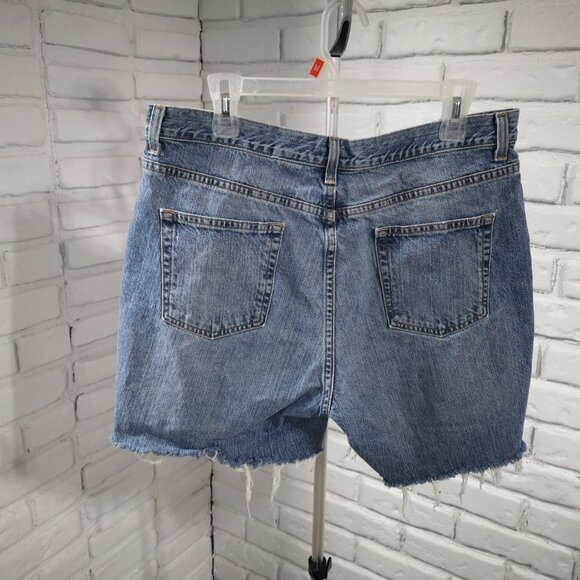 L.L. Bean Ladies Cut Offs Jean Shorts - Picture 2 of 9